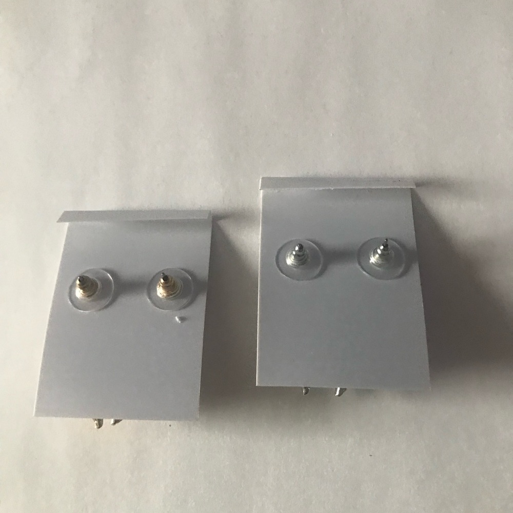 Bundle 2 Earrings - image 2